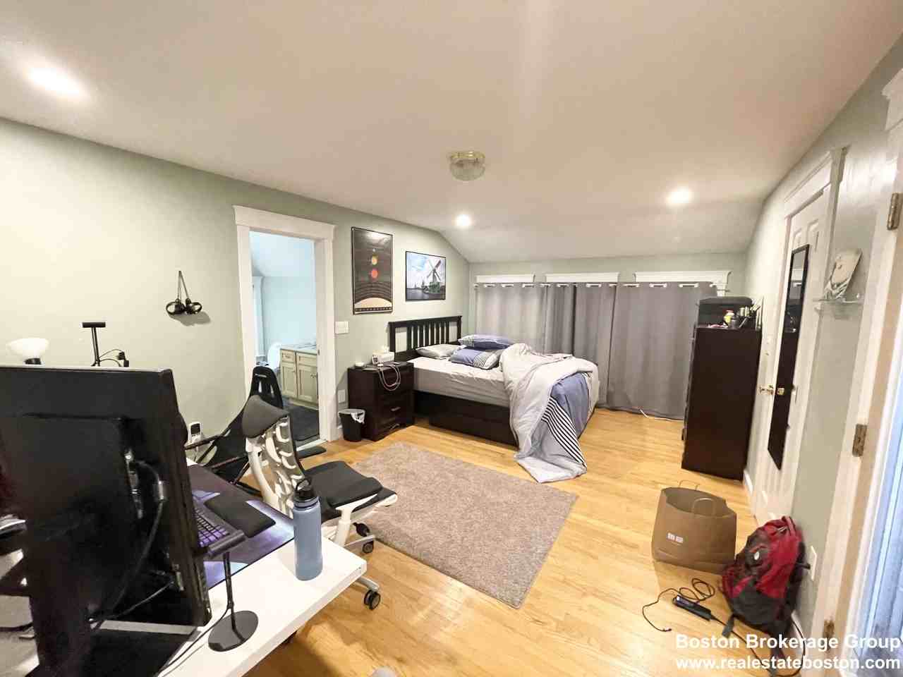 30 Iroquois St - Photo 6 of 11