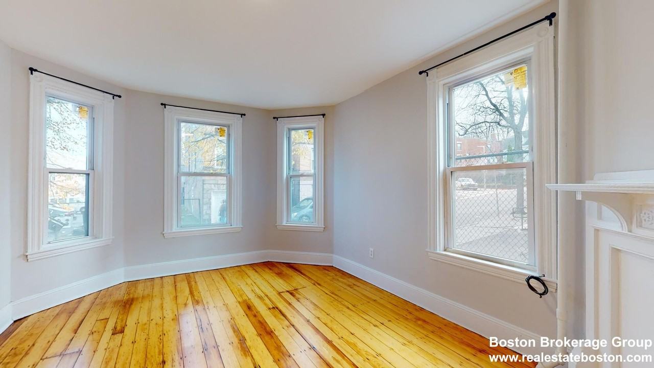 9 Mount Pleasant Ave #1 - Photo 3 of 20