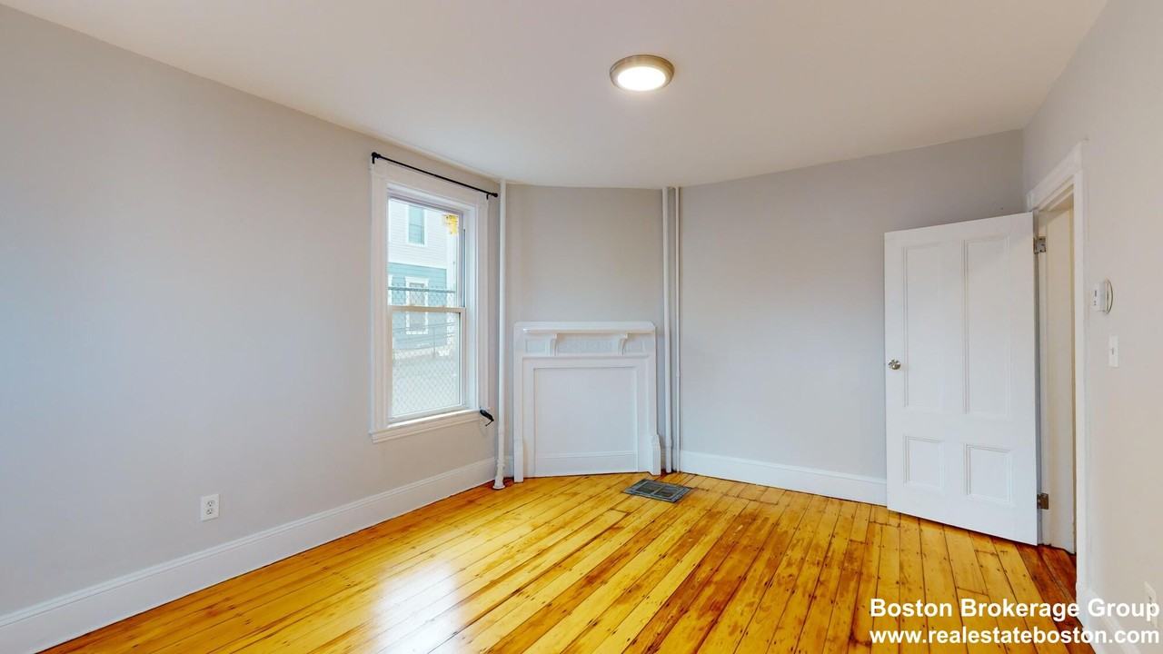 9 Mount Pleasant Ave #1 - Photo 7 of 20