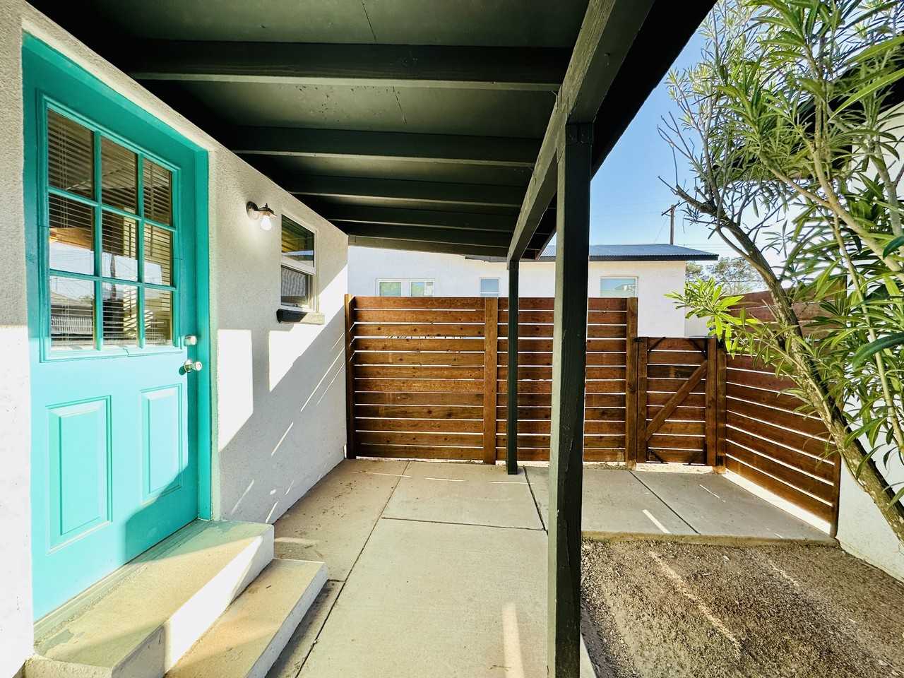 135-147 N Santa Rita Ave - Photo 3 of 9