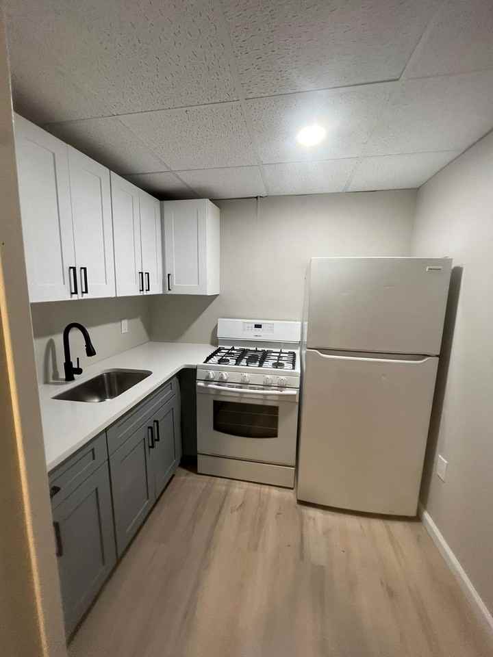 485 Lakeside Avenue - Photo 2 of 7