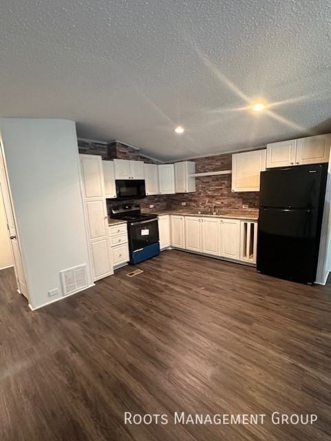 2710 W Oakridge Dr #2