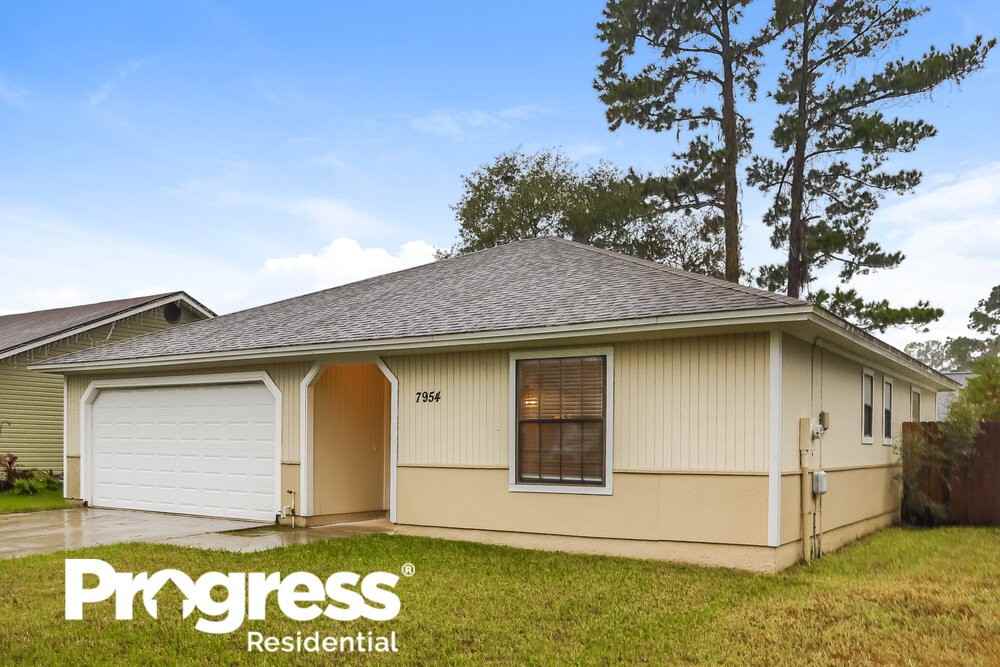 7954 Lavender Ln - Photo 3 of 14