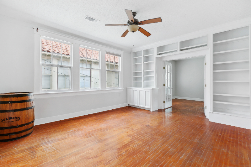 2217 Jefferson Ave #A - Photo 2 of 12