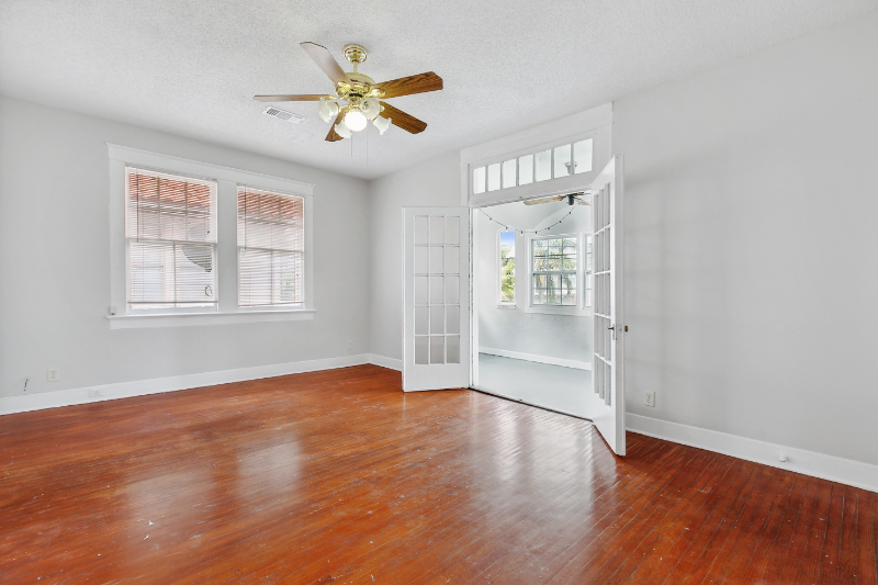 2217 Jefferson Ave #A - Photo 3 of 12