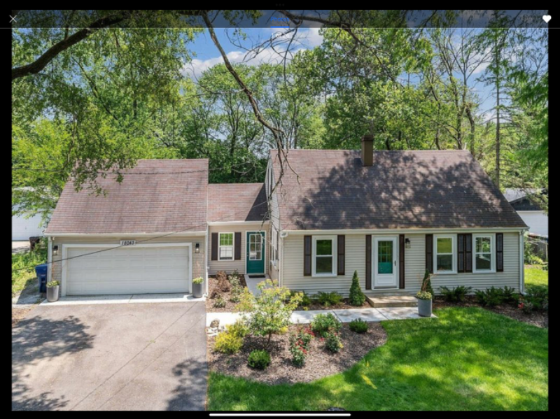 18047 Sacramento Ave - Photo 2 of 22