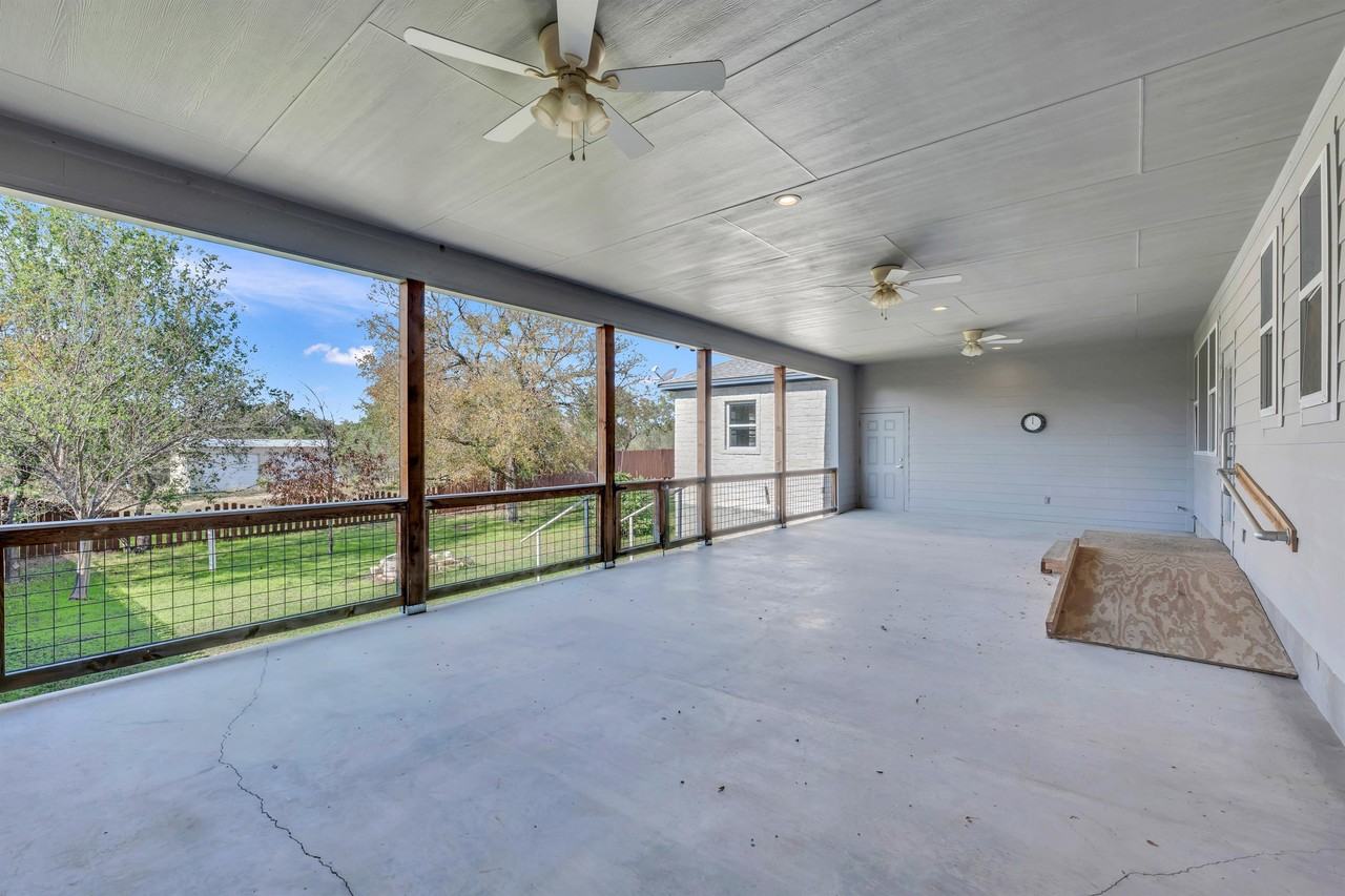 625 Skyline Dr #1 - Photo 4 of 33