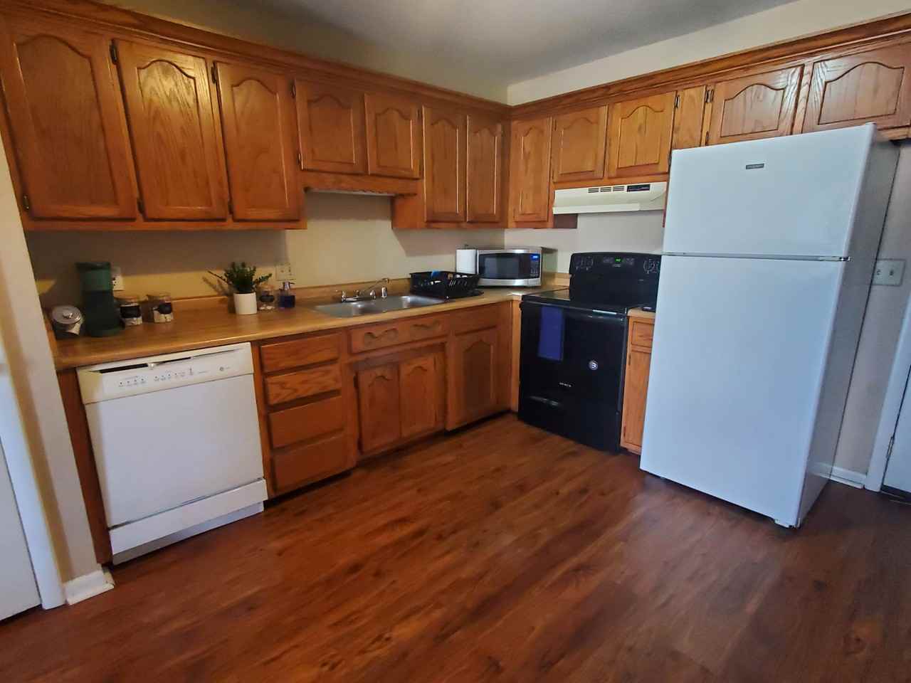 4437 Torrance Dr Nw #D - Photo 2 of 7