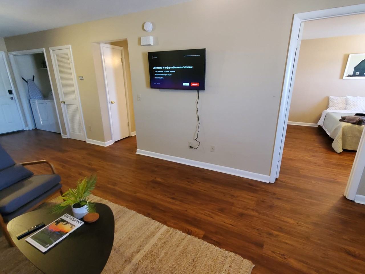 4437 Torrance Dr Nw #D - Photo 6 of 7