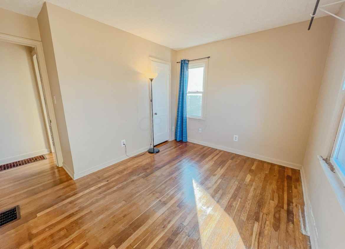 2630 Homecroft Dr #1 - Photo 4 of 12