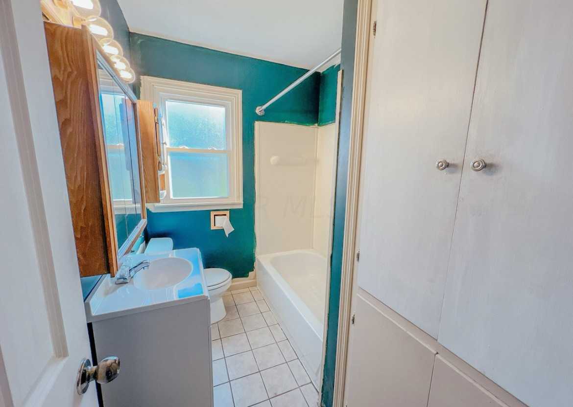 2630 Homecroft Dr #1 - Photo 6 of 12