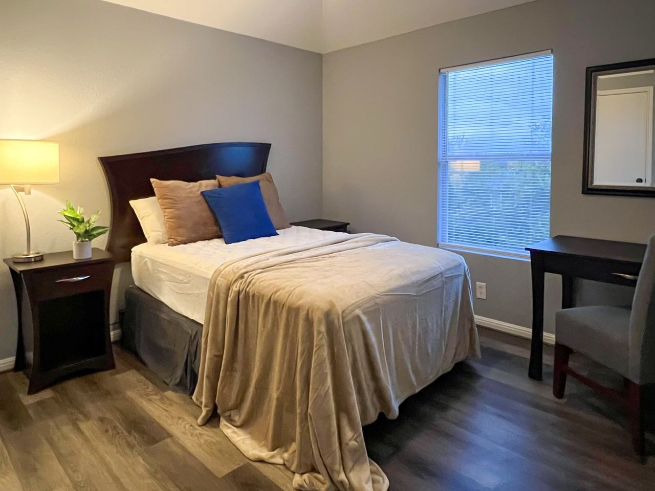 Dorchester Heights Ln - Photo 5 of 8