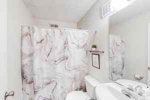 featured image of Richmond Cir Se