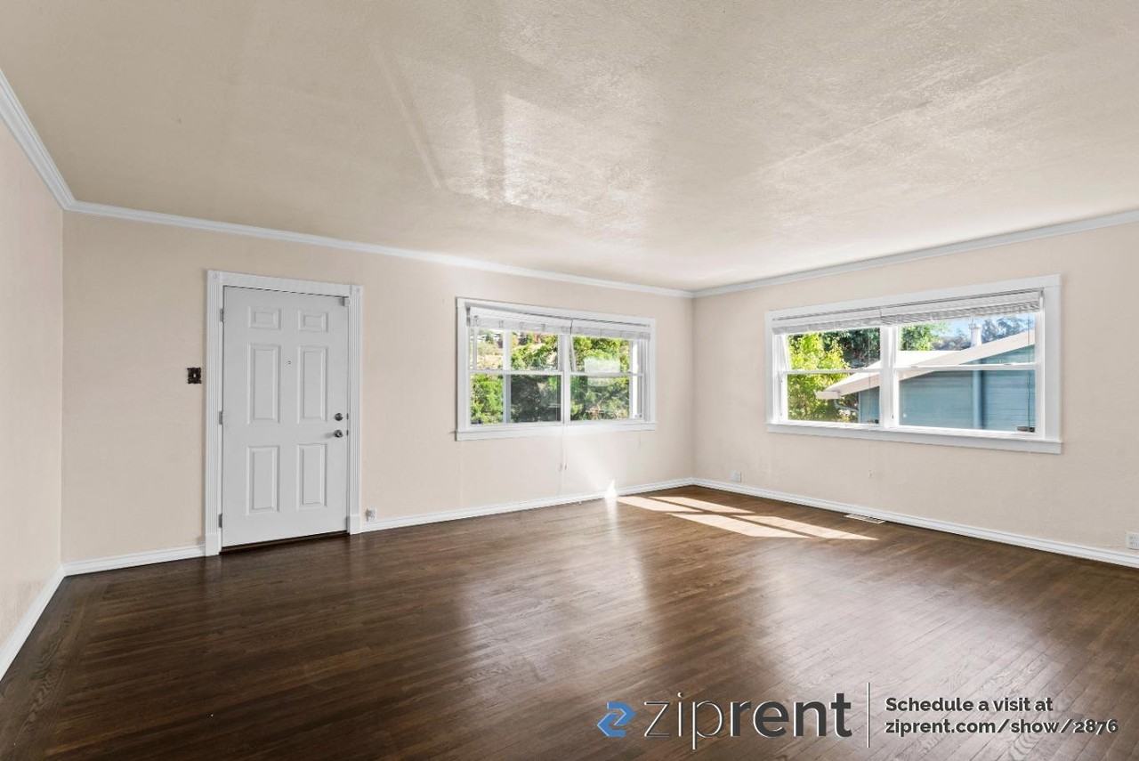 7909 Fontaine St - Photo 3 of 16