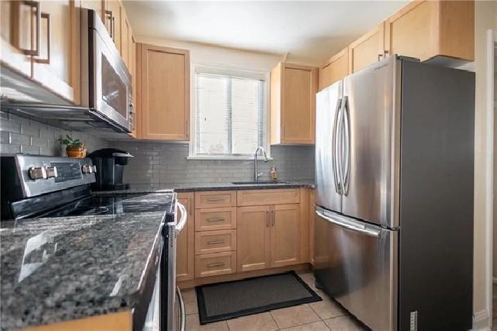 556 Smithfield Ave, Winnipeg, MB R2V 0E3 4 Bedroom House for 1,845