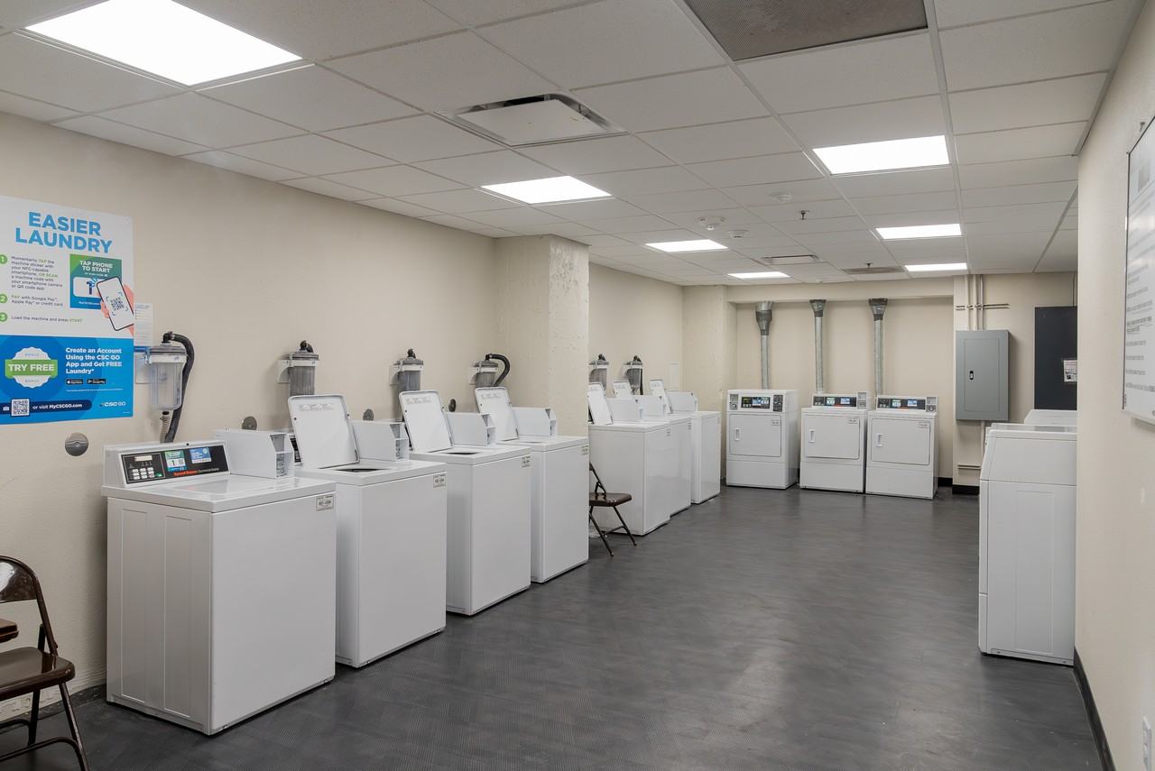 Granada Senior Living - Photo 3 of 4