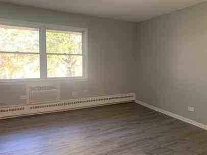 390 Executive Drive - Photo 3 of 6