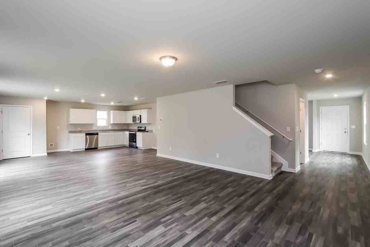 207 Shalako Ln - Photo 2 of 21