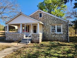 featured image of 311 S Cash #1