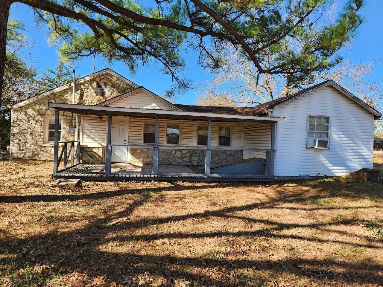 311 S Cash #1 - Photo 3 of 17