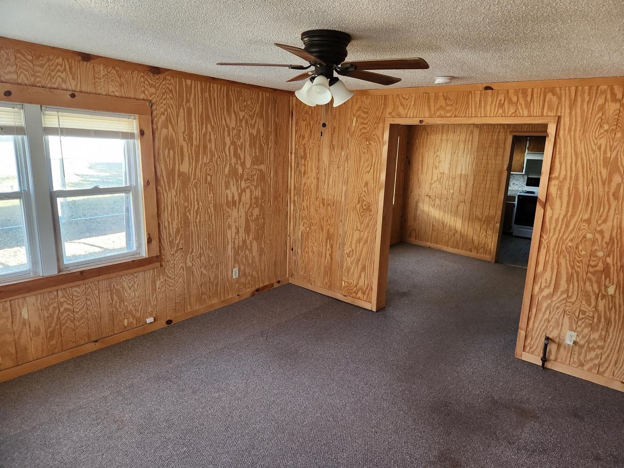 311 S Cash #1 - Photo 4 of 17