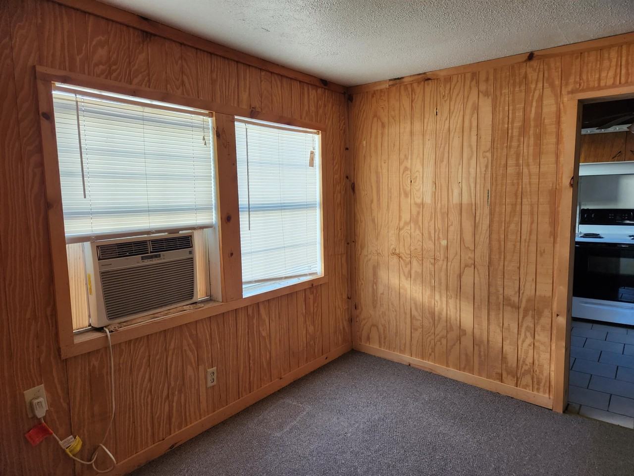 311 S Cash #1 - Photo 6 of 17