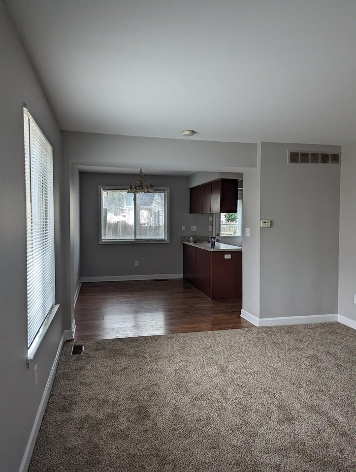 38450 Meadowdale St #38450 - Photo 4 of 12