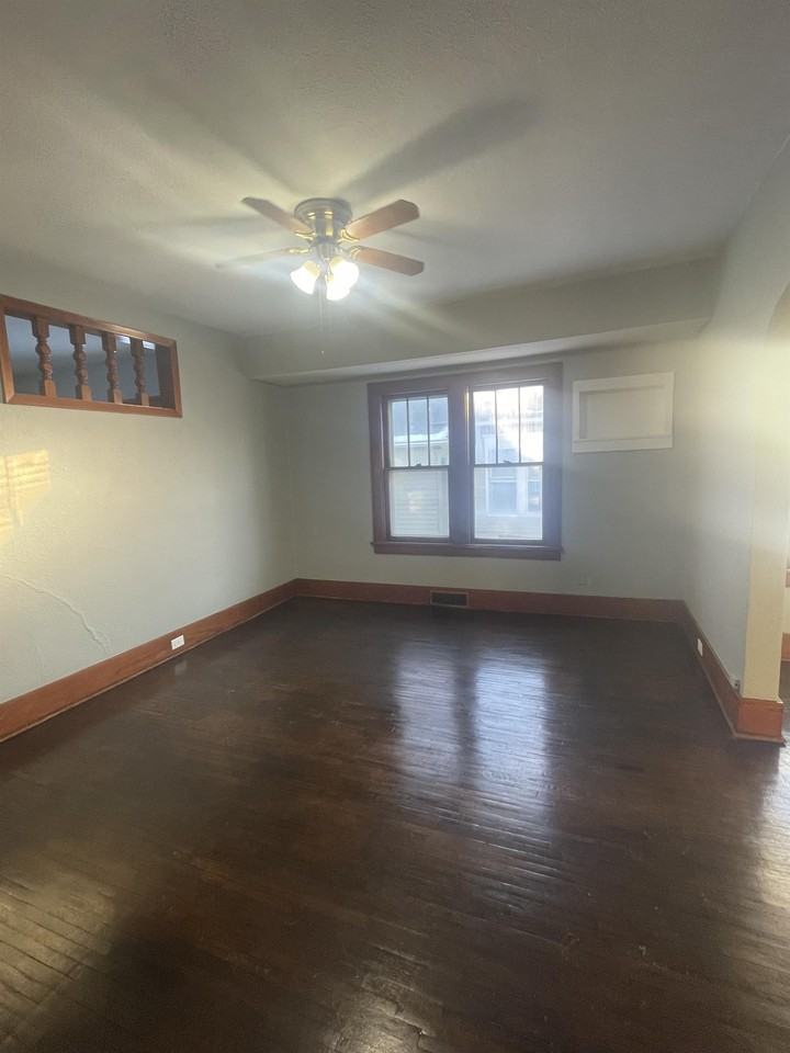 407 W Lowell Ave #1 - Photo 2 of 6