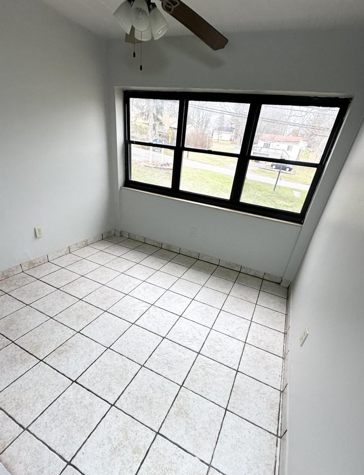 295 MOON CLINTON ROADAPT 12 #12 - Photo 4 of 12