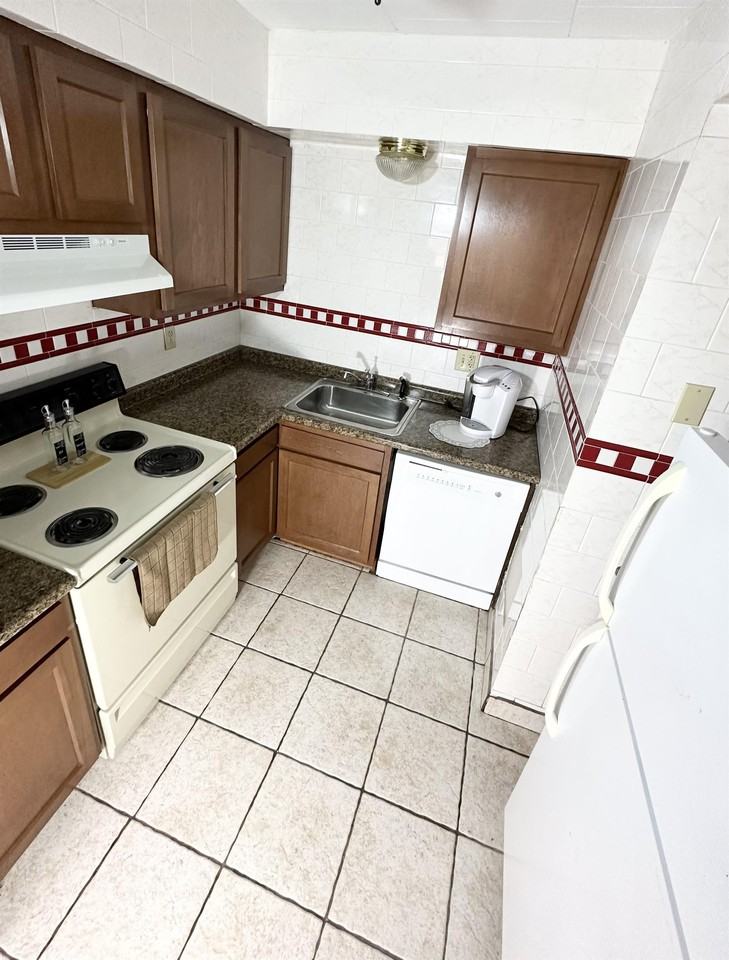 295 MOON CLINTON ROADAPT 12 #12 - Photo 2 of 12