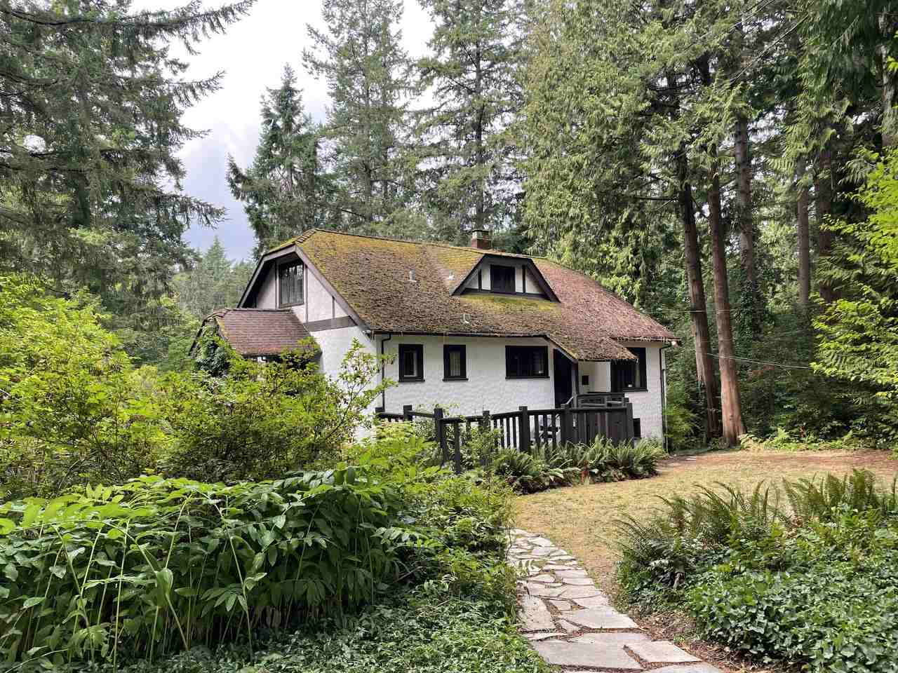 Drummond Drive Apartments 1825 Drummond Dr, Vancouver, BC V6T 1B7