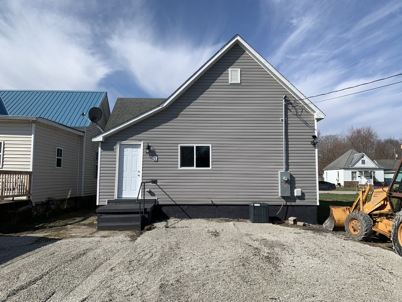 1711 S 17th St - Photo 3 of 19