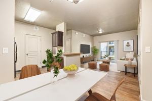 featured image of 51 E Blue Heron Ln