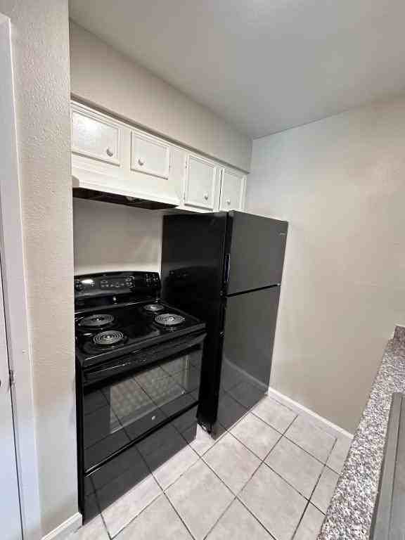 201 W Rosamond St #11 - Photo 7 of 18