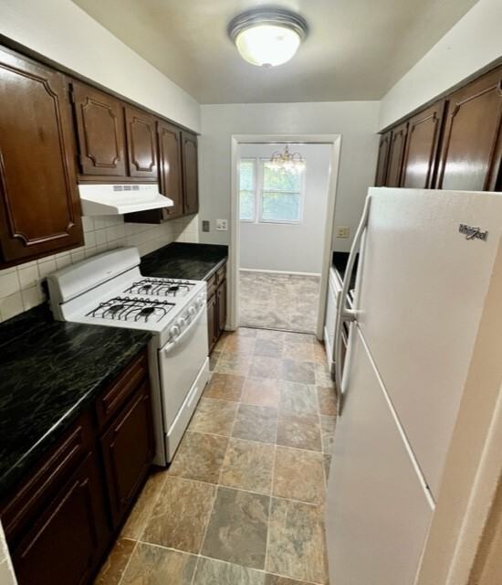 7217 N University St #2 - Photo 4 of 11