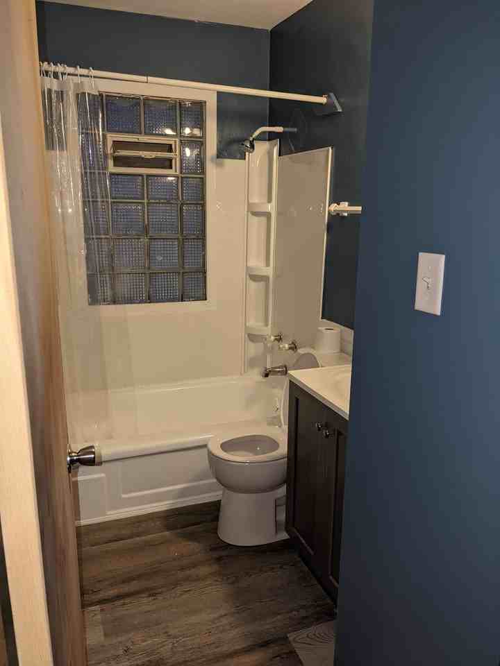 4607 N 49th St #09 - Photo 3 of 8