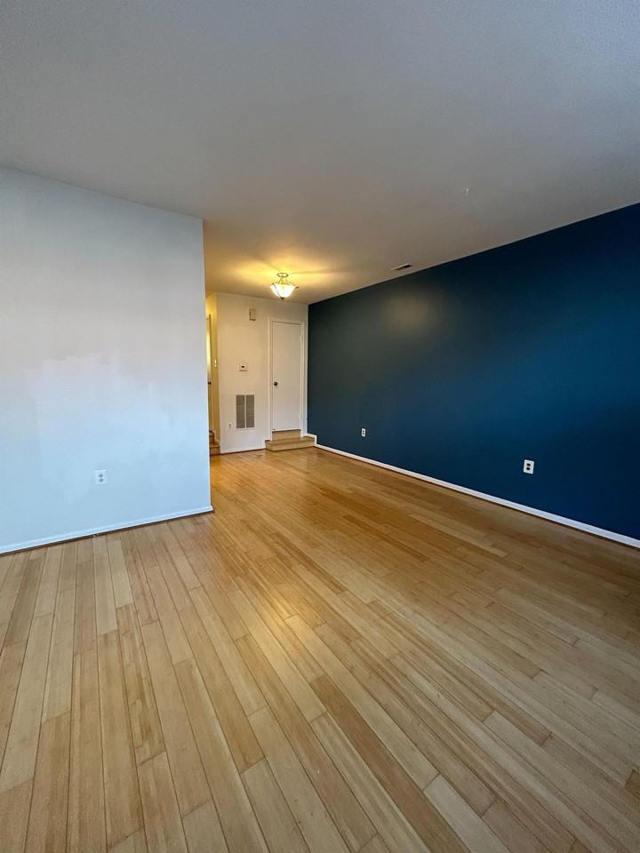 7 14th St Ne #7 - Photo 3 of 17