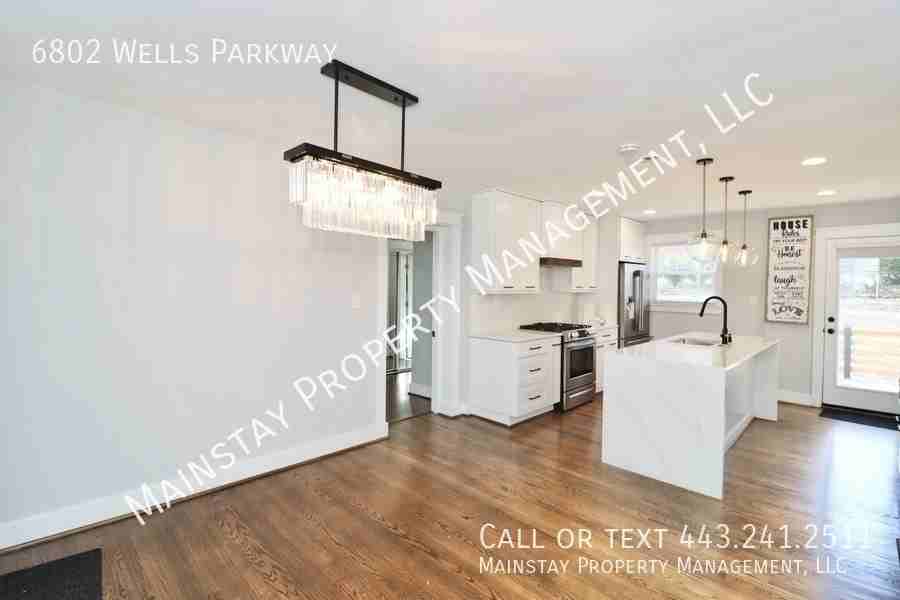 6802 Wells Pkwy - Photo 3 of 30