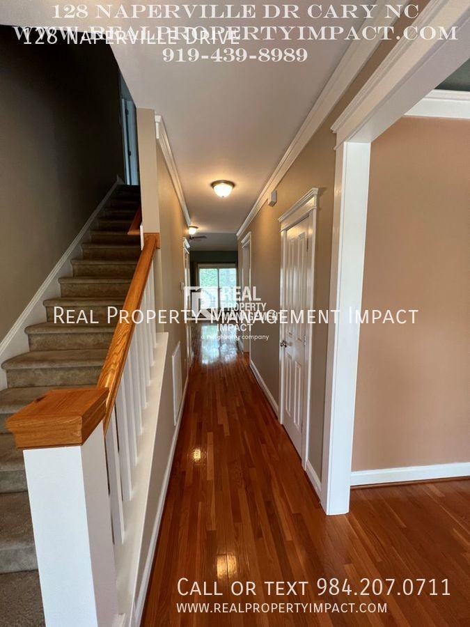 128 Naperville Dr - Photo 6 of 39