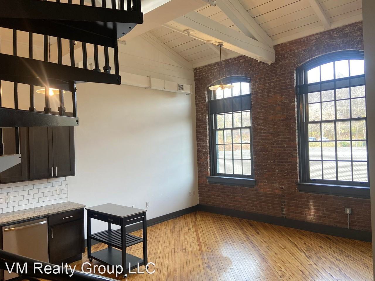 1250 Simon Boulevard - Photo 3 of 9