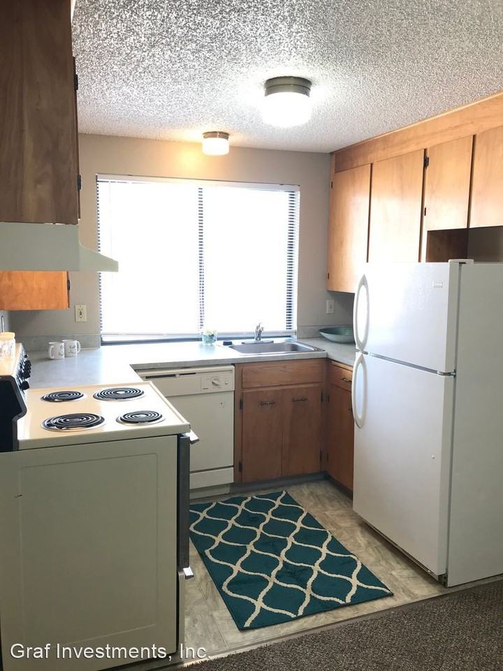 206 West Yakima - Photo 3 of 15