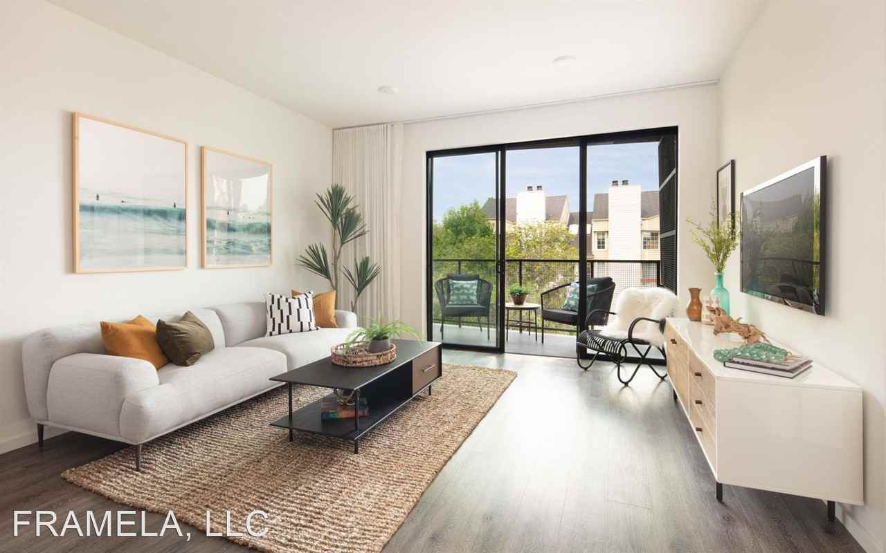 Frame Mar Vista - Photo 2 of 34