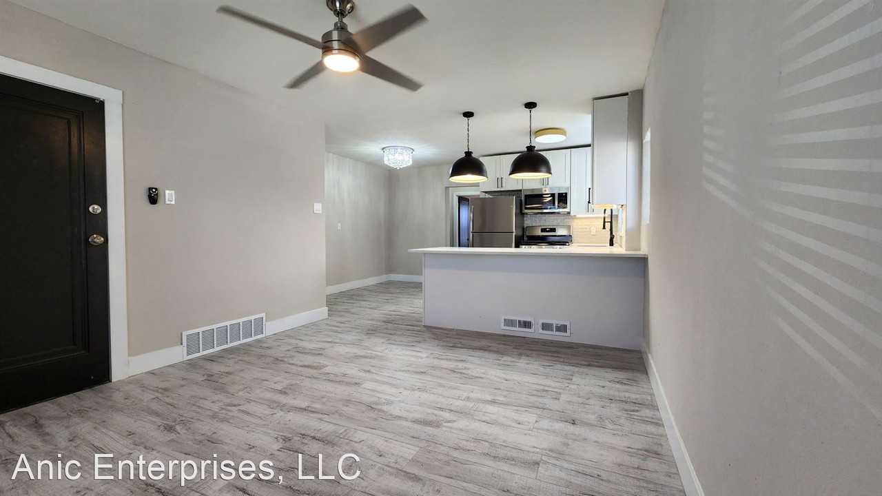 **One Bedroom Located in Clayton***Brand New Rehabbed Apartment***In Unit Washer/Dryer + Covered Parking*** - Photo 3 of 10
