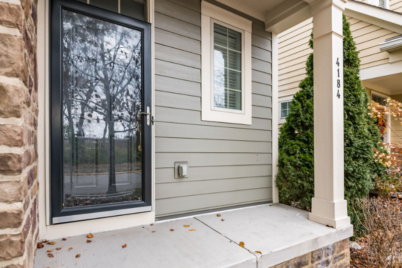 4184 Hobbs Landing Dr W - Photo 3 of 50