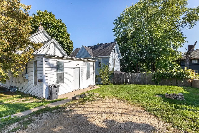 1505 Cornell St - Photo 2 of 22