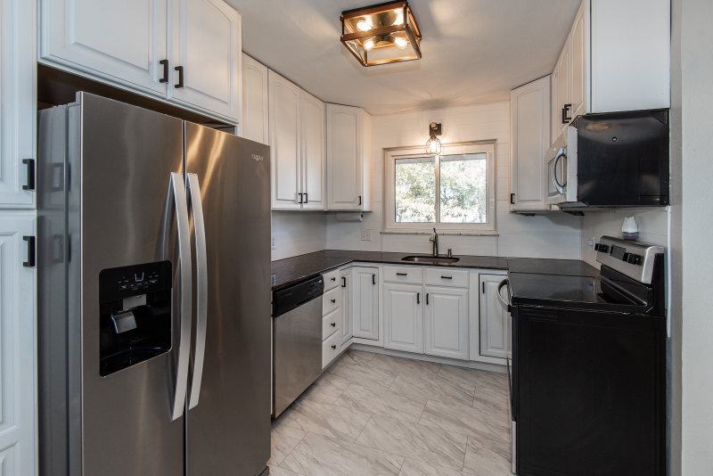 317 South Pam Avenue - Photo 2 of 35