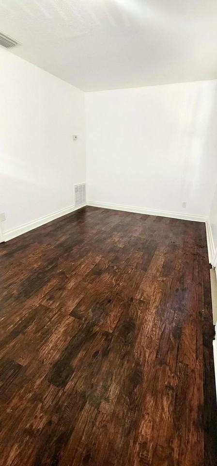 940 E Palmetto St - Photo 2 of 8