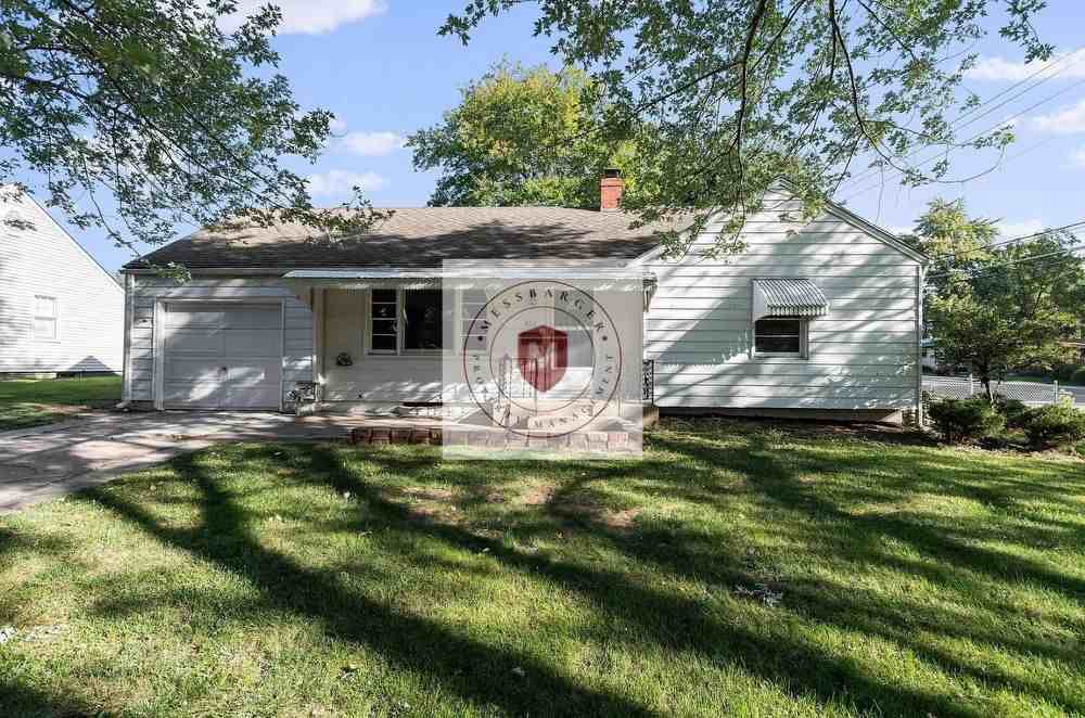 400 W 86th St - Photo 2 of 21