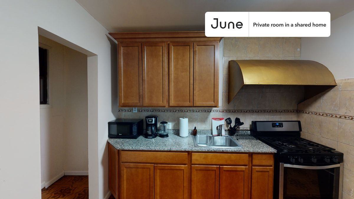 2301 Adam Clayton Powell Jr Blvd #C - Photo 6 of 12