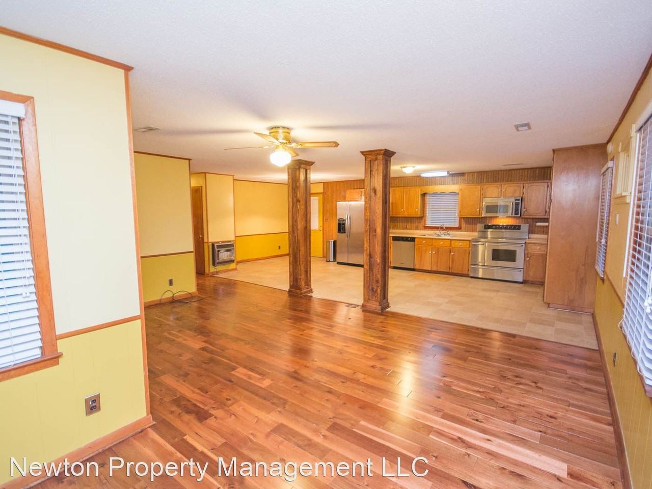 5125 Willow Bend Rd Se - Photo 3 of 27